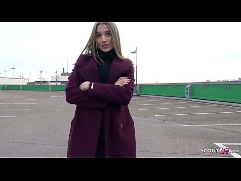 ❤️ VĀCU SKAUTS IR SAPNIS, PIESKARAS STEELE, AUTOSTĀVVIETA TELLTALE UN SEXY PAR NAUDU Duršanās video pie lv.com-full-porner.ru ❌️❤