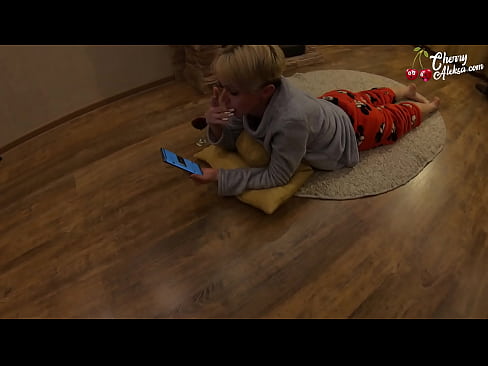 ❤️ Traks Blondīne sūc milzīgu locekli sūc un lēkā uz tā - anālais sekss Duršanās video pie lv.com-full-porner.ru ❌️❤